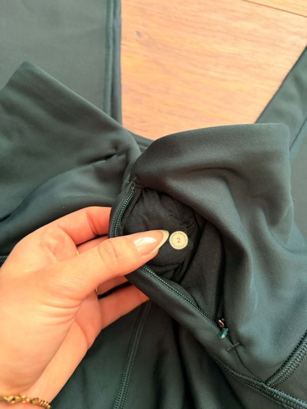 Lulu Chase the Chill Pant teal - Picture 10 of 13
